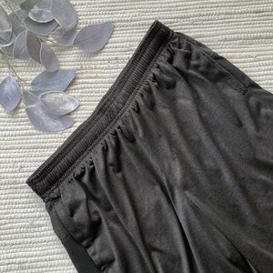Pony black basketball shorts G-015